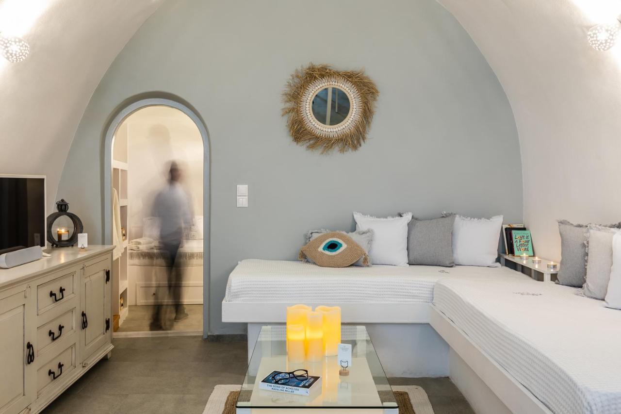 Volcave Suites Karterados  Dış mekan fotoğraf